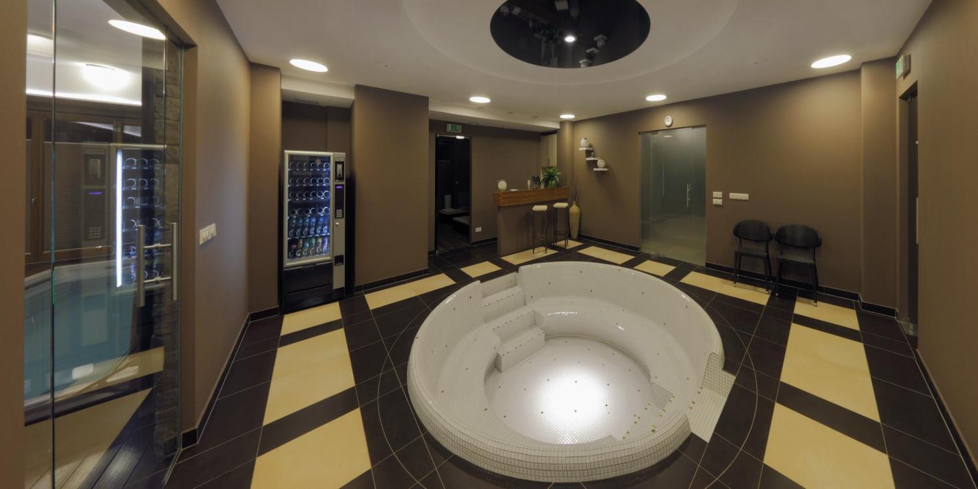 Esmarin Wellness Hotel Mníšek pod Brdy エクステリア 写真